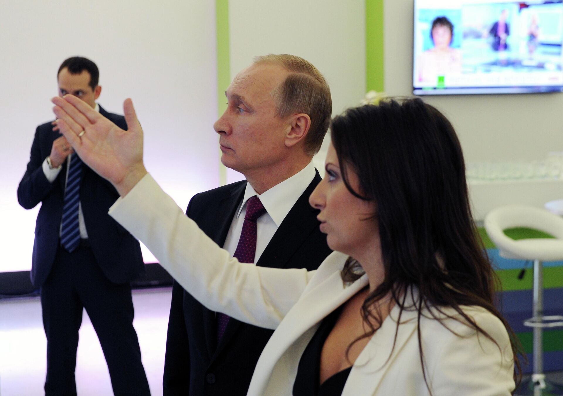 Президент РФ В.Путин посетил выставку, посвящённую 10-летию вещания Russia Today - 俄罗斯卫星通讯社, 1920, 01.05.2026