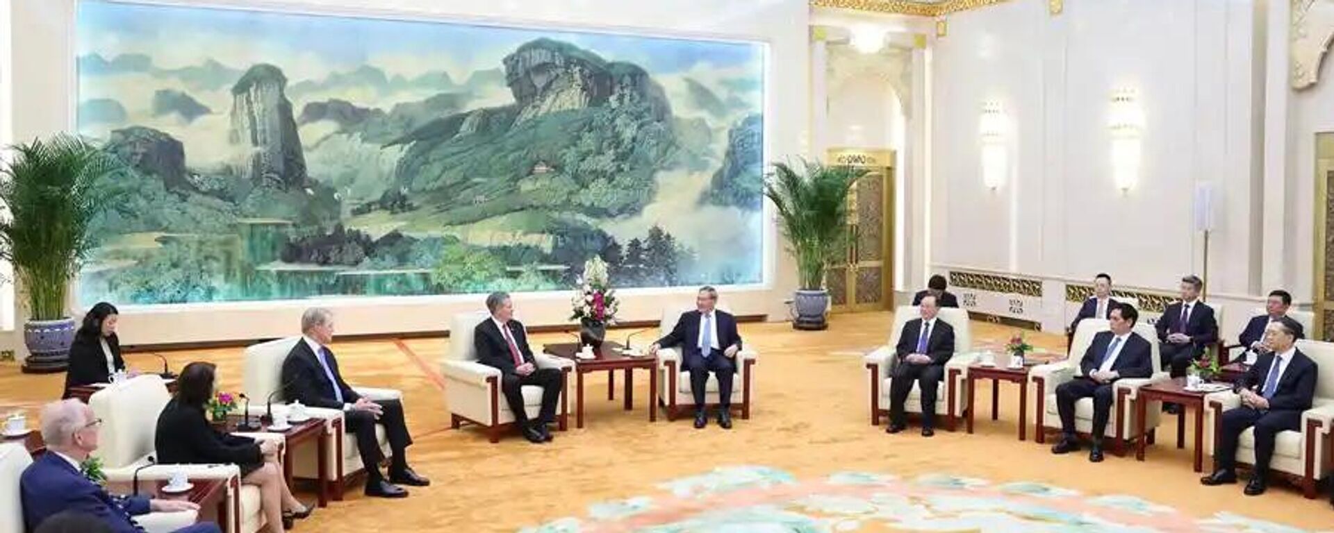 李强会见美国国会参议员代表团 - 俄罗斯卫星通讯社, 1920, 08.05.2026