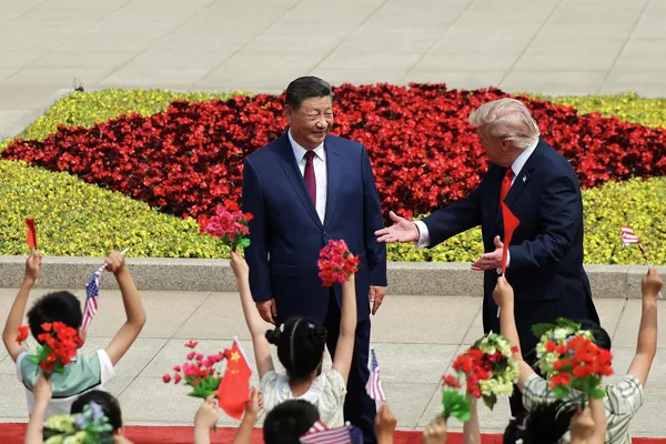 2026年5月14日,美国总统唐纳德·特朗普与中国国家主席习近平在北京人民大会堂出席欢迎仪式,孩子们挥舞着中国和美国国旗。 2026年5月14日,美国总统唐纳德·特朗普与中国国家主席习近平在北京人民大会堂出席欢迎仪式,孩子们挥舞着中国和美国国旗。 - 俄罗斯卫星通讯社