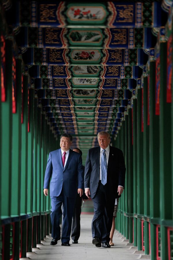 5月15日，北京，美国总统特朗普与中国国家主席习近平在中南海花园散步。 - 俄罗斯卫星通讯社