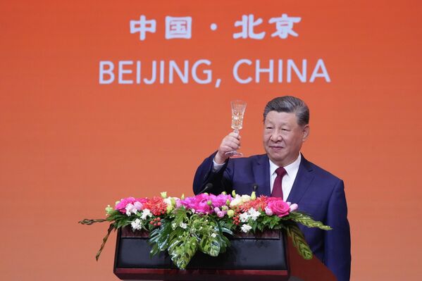 5月14日，北京人民大会堂，中国国家主席习近平在为美国总统特朗普举行的国宴上举杯祝酒。 - 俄罗斯卫星通讯社