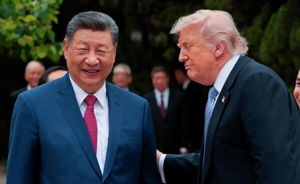 5月15日，北京，美国总统特朗普与中国国家主席习近平参观中南海花园后离开时交谈。 - 俄罗斯卫星通讯社