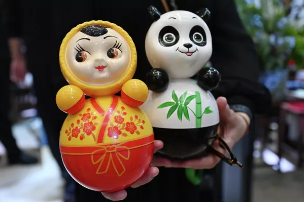 哈尔滨第十届俄中博览会上，“俄罗斯”国家中心的展台 - 俄罗斯卫星通讯社