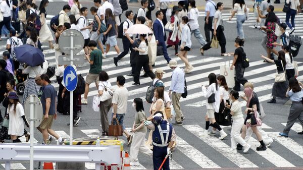 民調：多數日本民眾擔憂石油產品短缺 - 俄羅斯衛星通訊社