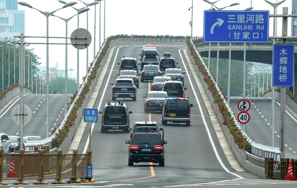 2026年5月20日,俄总统车队行驶在北京道路上。 2026年5月20日,俄总统车队行驶在北京道路上。 - 俄罗斯卫星通讯社