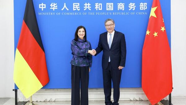 中国商务部长：希望中德打造利益融合、相互成就的合作新范式 - 俄罗斯卫星通讯社