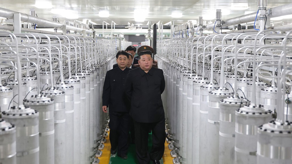 金正恩视察新投产的核物质厂 - 俄罗斯卫星通讯社