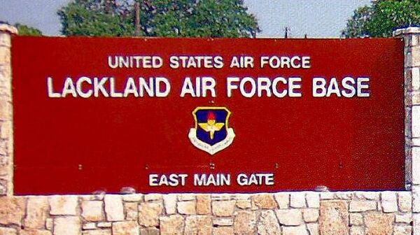 聖安東尼奧聯合基地下屬的拉克蘭空軍基地 - 俄羅斯衛星通訊社