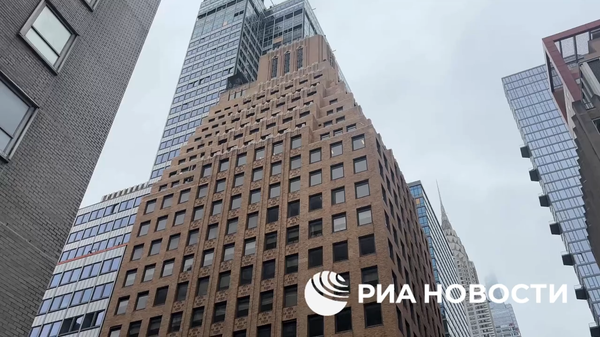 已开始发生坍塌的纽约一栋在建高层建筑目前仍处于不稳定状态，专家还发现到其中一根受损立柱结构出现新的位移  - 俄罗斯卫星通讯社