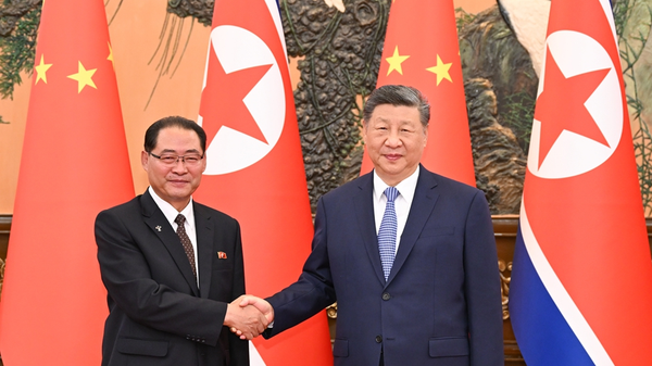 習近平會見朝鮮內閣總理樸泰成 - 俄羅斯衛星通訊社
