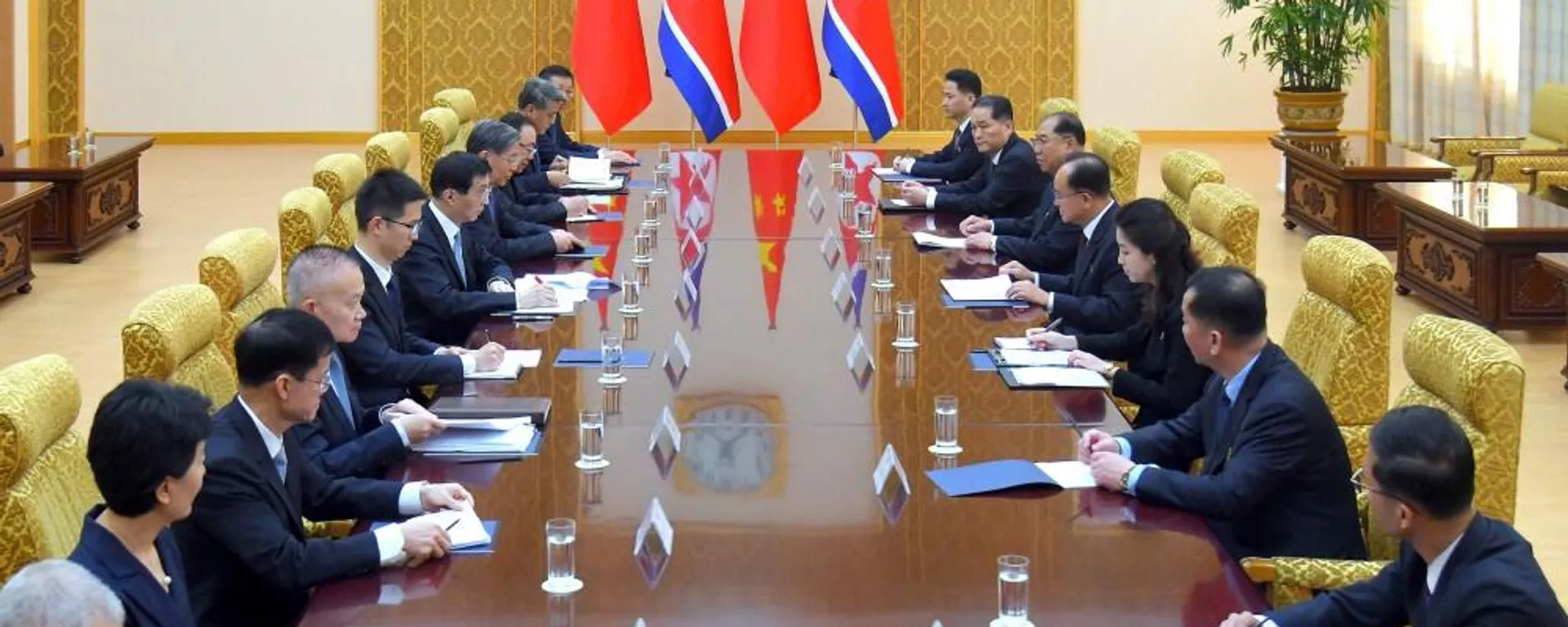 朝鮮勞動黨書記會晤中國政協主席，討論加強兩國和兩黨合作 - 俄羅斯衛星通訊社, 1920, 16.07.2026
