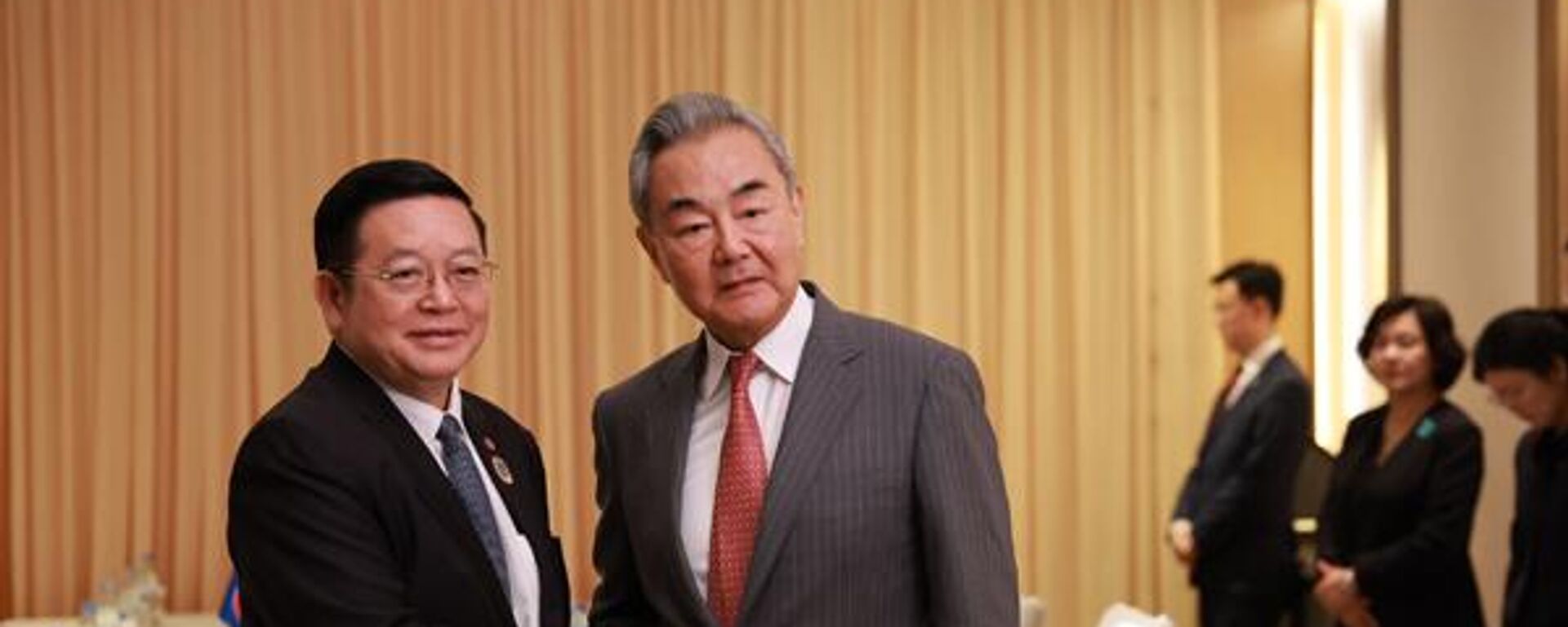 王毅会见东盟秘书长高金洪 - 俄罗斯卫星通讯社, 1920, 22.07.2026