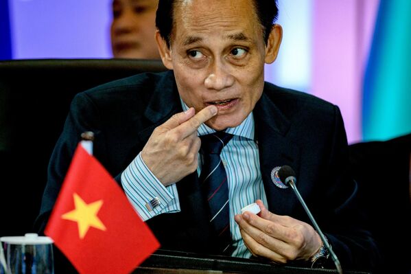 越南外长黎怀忠出席东盟外长会议期间的东盟与印度部长级会议。 越南外长黎怀忠出席东盟外长会议期间的东盟与印度部长级会议。 - 俄罗斯卫星通讯社