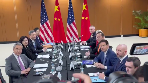 王毅马尼拉会见鲁比奥 - 俄罗斯卫星通讯社