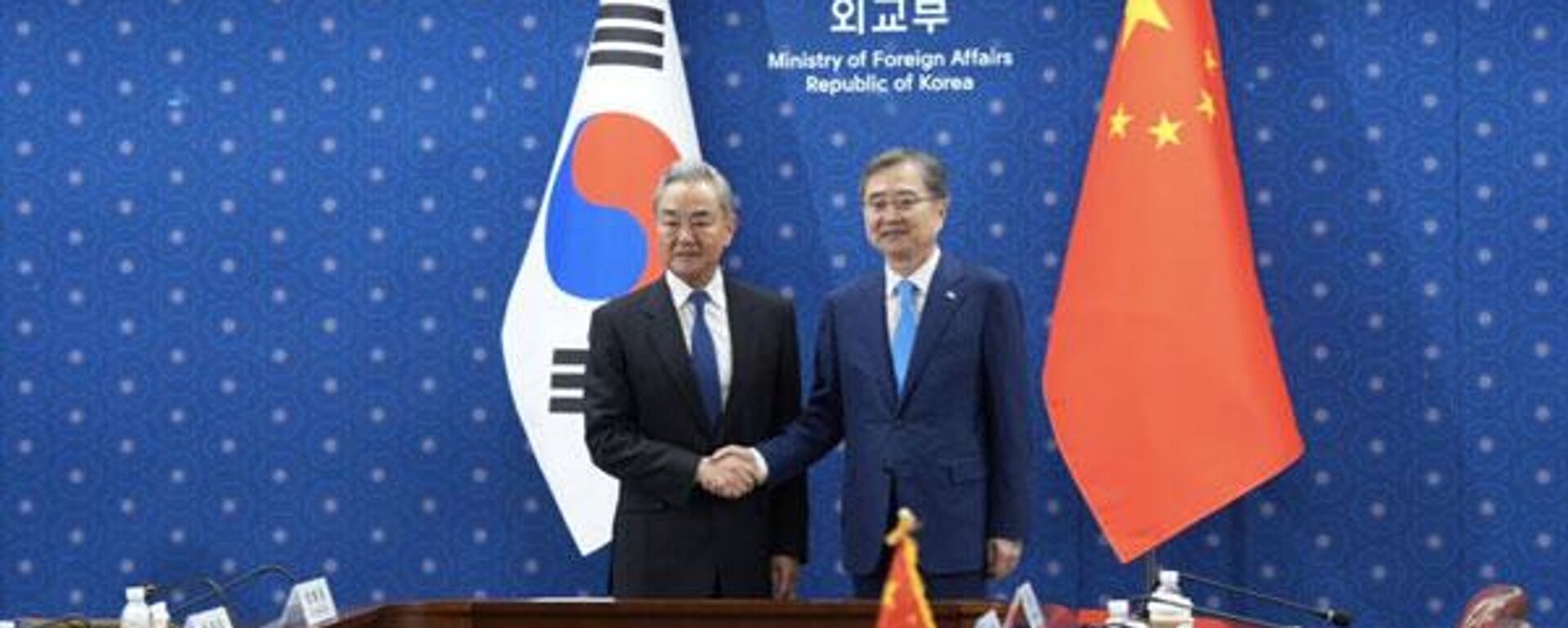 王毅同韩国外长赵显会谈 - 俄罗斯卫星通讯社, 1920, 20.08.2026