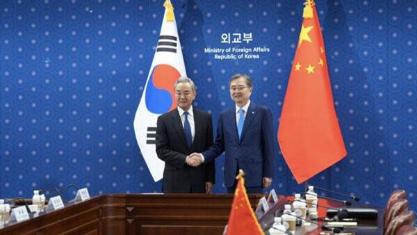 王毅同韩国外长赵显会谈 - 俄罗斯卫星通讯社