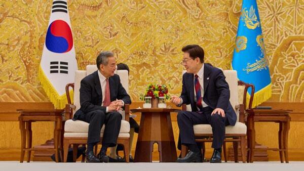韩国总统李在明会见王毅 - 俄罗斯卫星通讯社