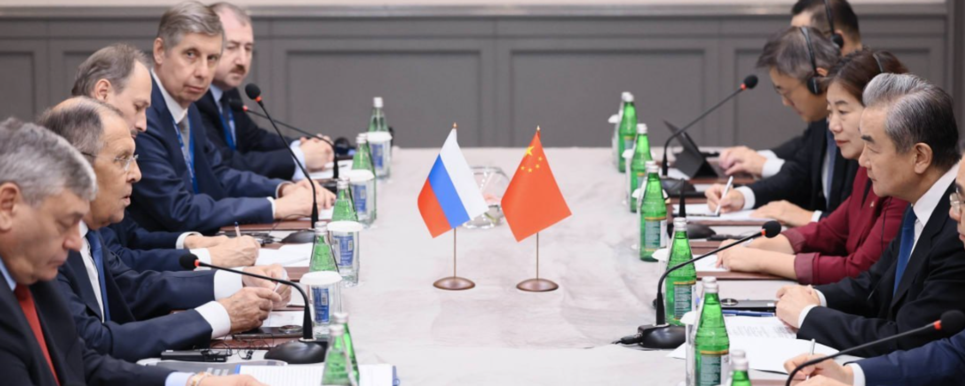 中俄外长会晤：俄方全力支持中方办好APEC领导人非正式会议 - 俄罗斯卫星通讯社, 1920, 15.10.2026