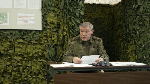 俄軍總參謀長：烏克蘭鋼鐵生產已停止 - 俄羅斯衛星通訊社