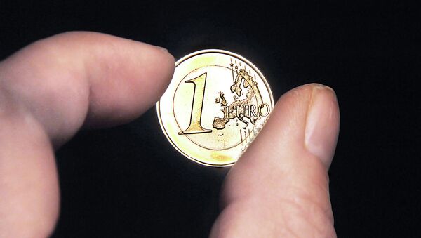 中国假币贩成功伪造1欧元，可能已开始伪造英镑 - 俄罗斯卫星通讯社