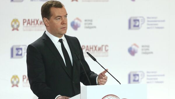 俄總理：俄羅斯不會在危機條件下與世隔絕 - 俄羅斯衛星通訊社
