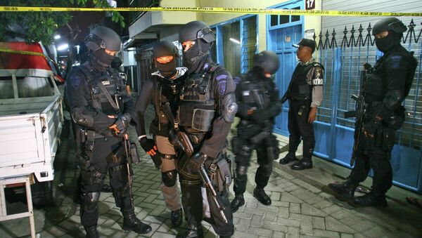 三人因被懷疑與“伊斯蘭國”組織有關而在印度尼西亞被捕 - 俄羅斯衛星通訊社