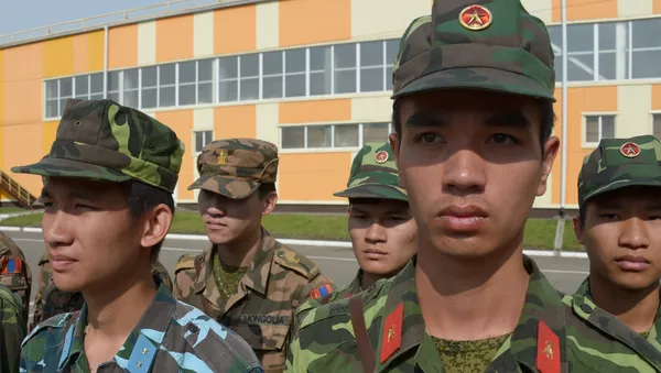 習近平禁止中國人民解放軍擁有除給養外的其他收入 - 俄羅斯衛星通訊社