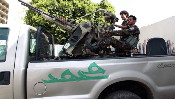 也門首都薩那總統府發生起義者與軍隊衝突 - 俄羅斯衛星通訊社