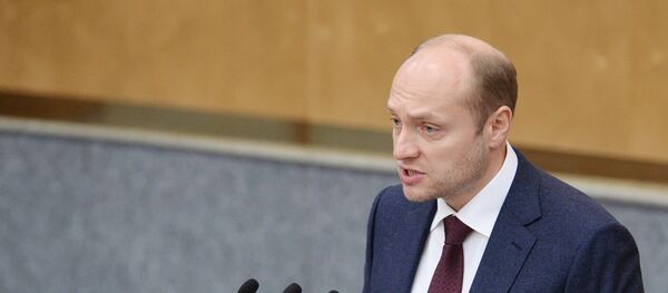 亞歷山大•加魯什卡 - 俄羅斯衛星通訊社