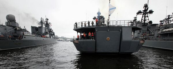 台风达纳斯逼近 俄太平洋舰队提高风暴警备状态 台风达纳斯逼近 俄太平洋舰队提高风暴警备状态 - 俄罗斯卫星通讯社