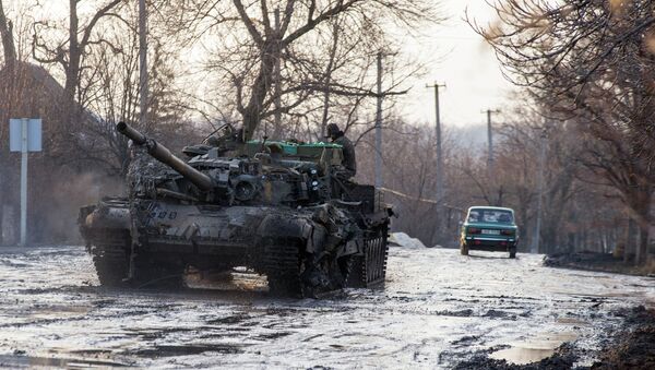 民兵正撤出装备，顿巴斯地区的“安静”规定被基本遵守 - 俄罗斯卫星通讯社