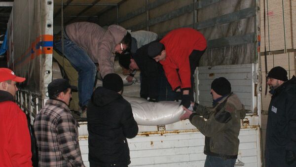 俄緊急情況部車隊將人道物資運抵頓涅茨克 - 俄羅斯衛星通訊社