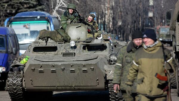 頓涅茨克人民共和國民兵 - 俄羅斯衛星通訊社