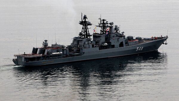 俄“潘捷列耶夫海军上将”号反潜舰携直升机在日本海演习 - 俄罗斯卫星通讯社