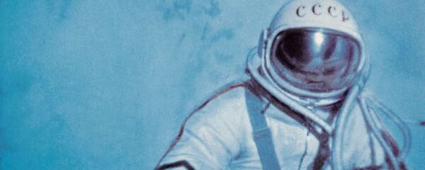 阿列克谢•列昂诺夫和他在太空进行的12分钟的 “自由漂浮” - 俄罗斯卫星通讯社