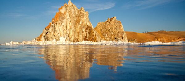 贝加尔湖的奥利洪岛 - 俄罗斯卫星通讯社
