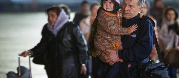 薩那機場工作人員：兩架俄飛機載366人離開也門 - 俄羅斯衛星通訊社