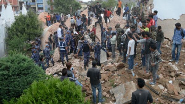 尼泊爾地震已導致近5500人死亡 - 俄羅斯衛星通訊社