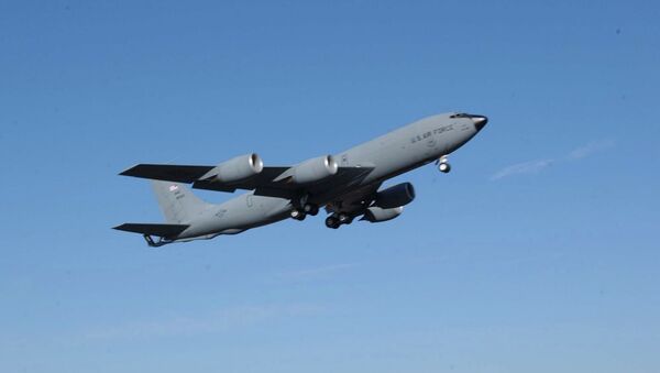 媒體：一架美軍用運輸機在英吉利海峽上空從雷達消失 - 俄羅斯衛星通訊社