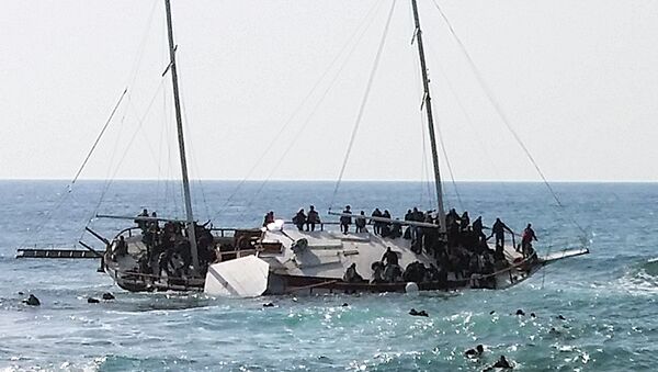 媒體：法國海軍在利比亞沿岸拯救200余人 - 俄羅斯衛星通訊社