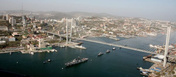 远东联邦管区的胜利日：海军阅兵、战斗机飞行和俄-中烟花 - 俄罗斯卫星通讯社