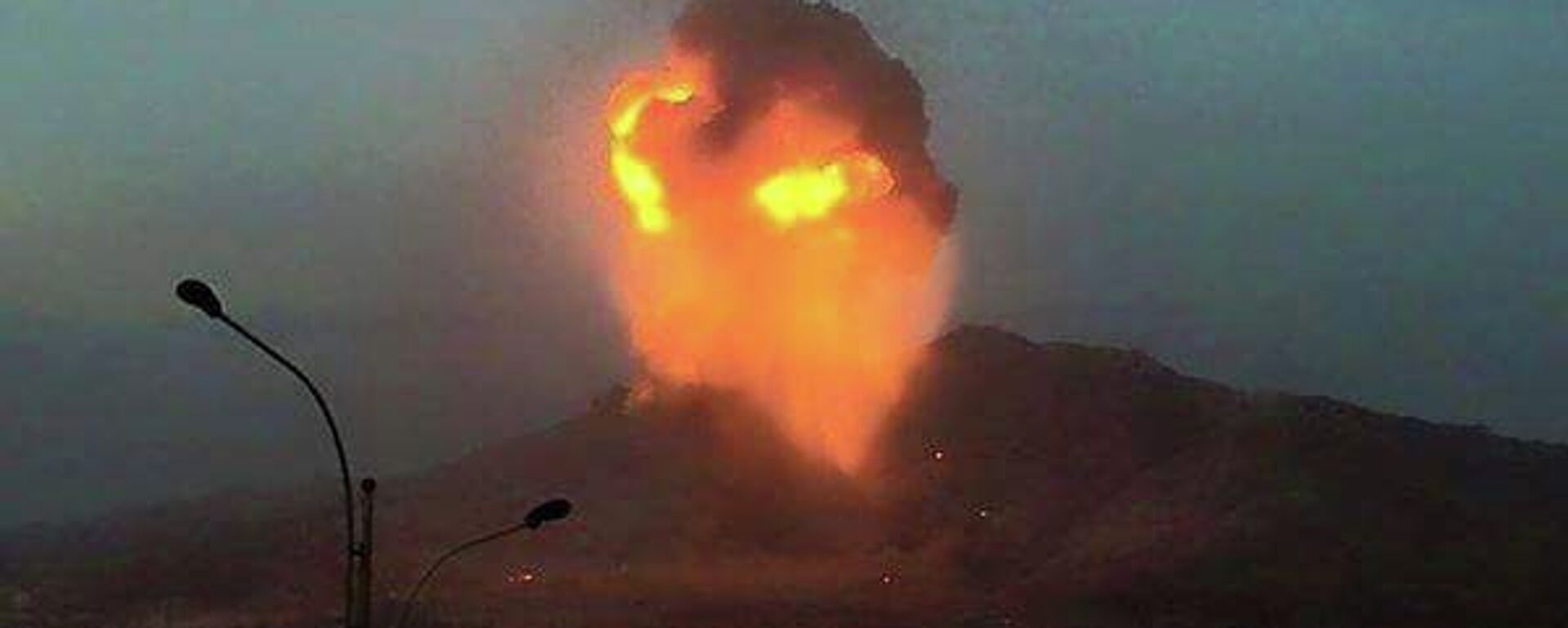 媒体：美国对也门三地发动20多次袭击 - 俄罗斯卫星通讯社, 1920, 08.04.2025