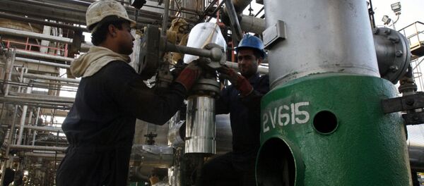 副總統：伊朗石油出口量將在3月之前增加到每日150萬桶 - 俄羅斯衛星通訊社