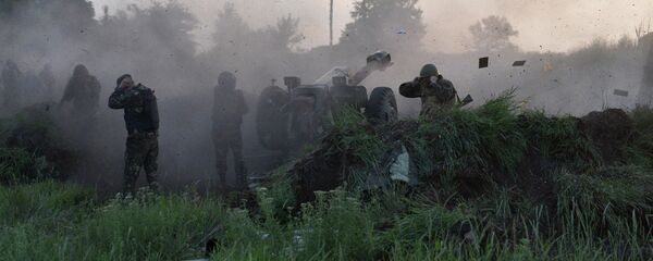 乌停火监控与协调联合中心:政府军正炮击顿涅茨克 乌停火监控与协调联合中心:政府军正炮击顿涅茨克 - 俄罗斯卫星通讯社