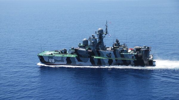 俄罗斯国防部9月14日表示，乌军在黑海水域对“西蒙风”号导弹气垫艇发动水上无人艇袭击。无人艇被俄军舰艇火力击沉 - 俄罗斯卫星通讯社