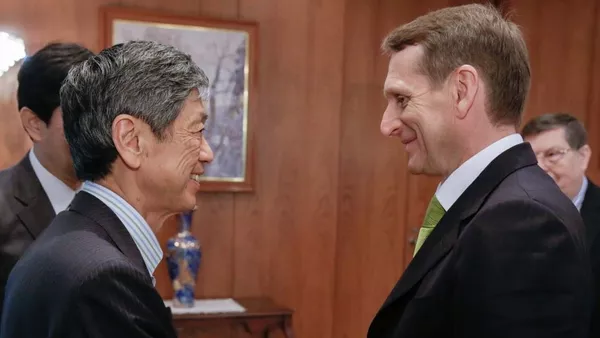 日本自民黨副總裁高村正彥擬在訪俄期間推動兩國高級別對話 - 俄羅斯衛星通訊社