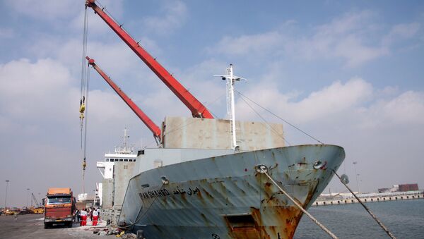 船长：为也门运送人道援助的伊朗船只驶往吉布提接受检查 - 俄罗斯卫星通讯社