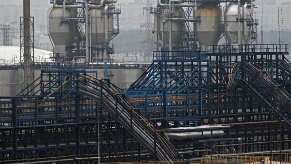 РФ ждет от Китая выполнения обязательств для приема нефти к 2018 году - 俄罗斯卫星通讯社