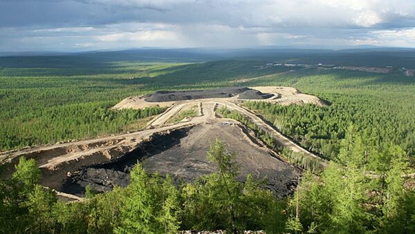 俄梅切尔与冀东水泥签订百万吨动力煤供应备忘录 - 俄罗斯卫星通讯社