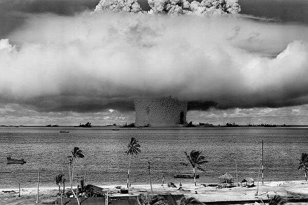 原子彈轟炸廣島和長崎 - 俄羅斯衛星通訊社